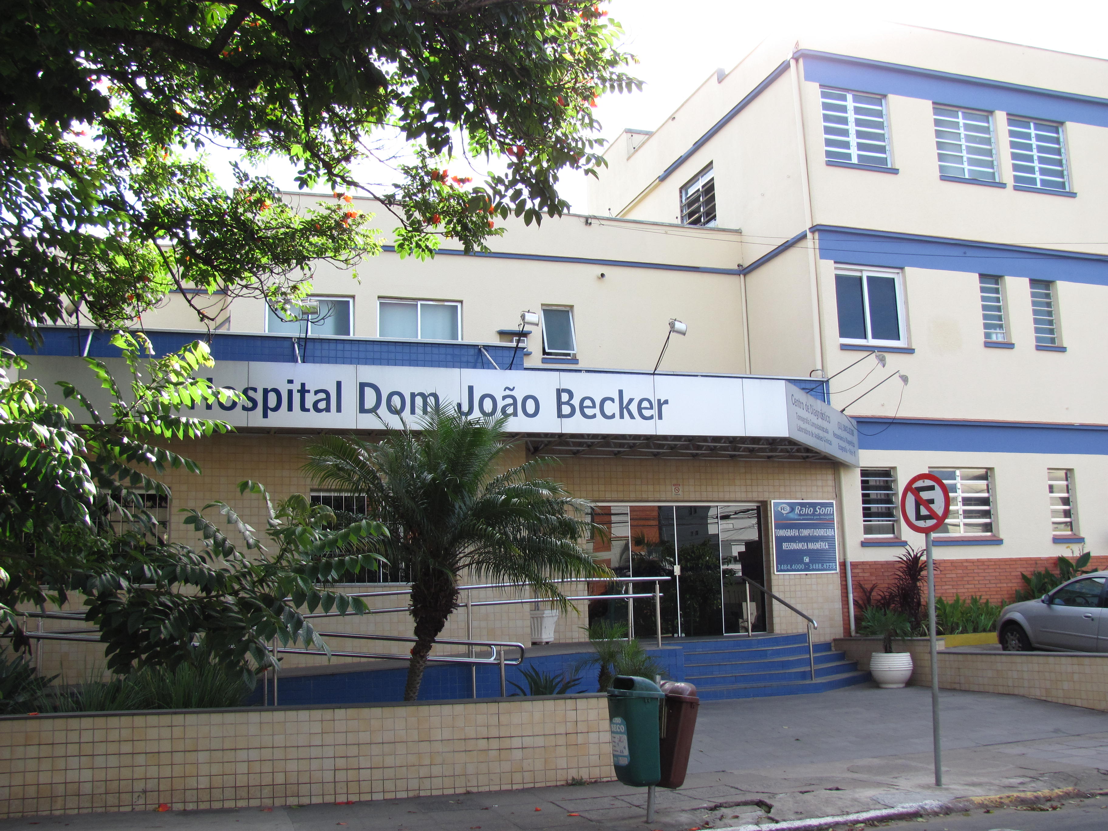Hospital_Dom_João_Becker_001