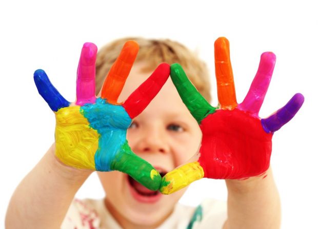 autismo- mãos coloridas