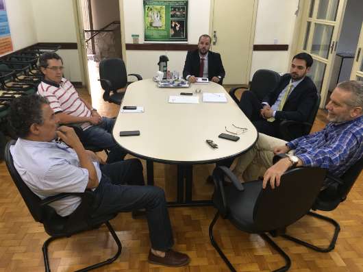 Uberti reuniu-se com médicos da Santa Casa de Uruguaiana