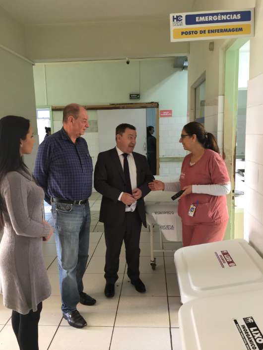 Vice-presidente do Simers também conversou com médicos do hospital